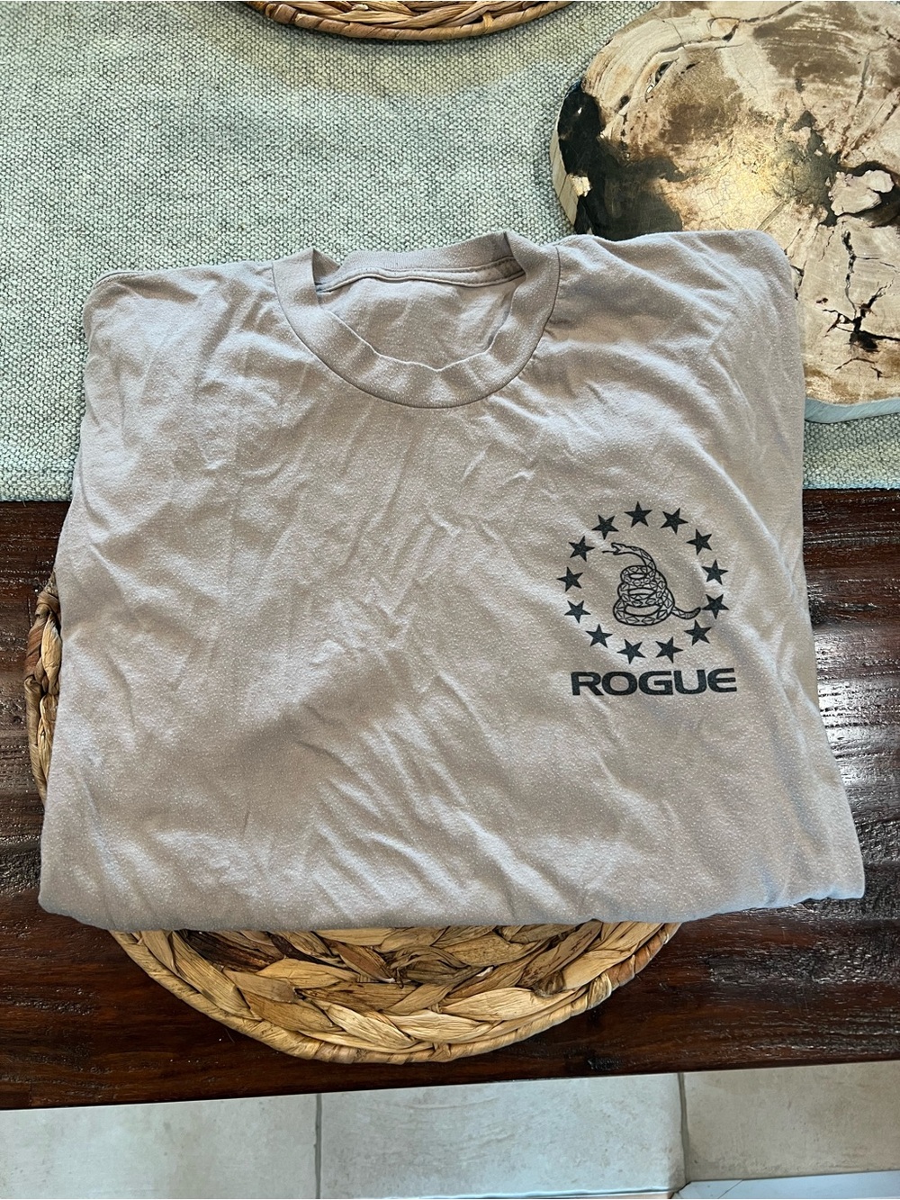 Rogue Light Gray Crew Neck Tee with Star Emblem